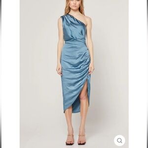 Elliatt one shoulder blue satin dress